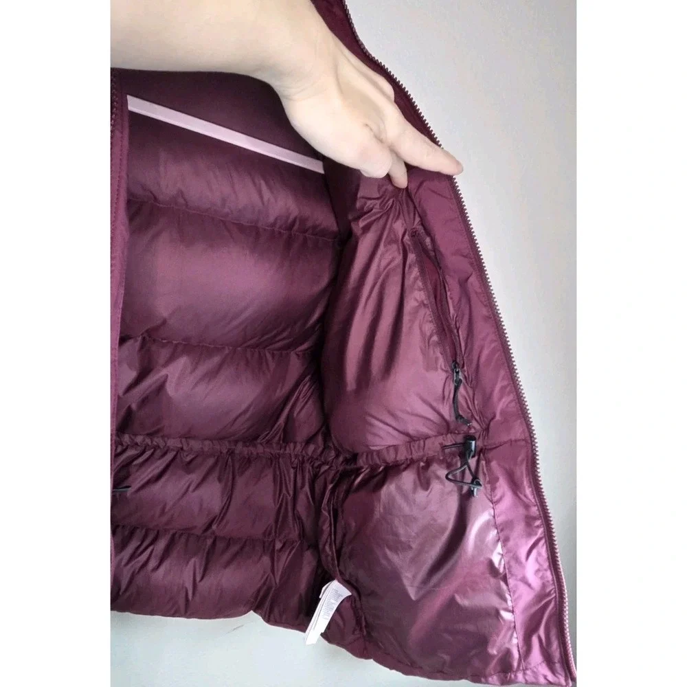 The North Face Women's 550 Fill Down Jacket with Hood — Burgundy / Maroon — Size - Picture 7 of 16